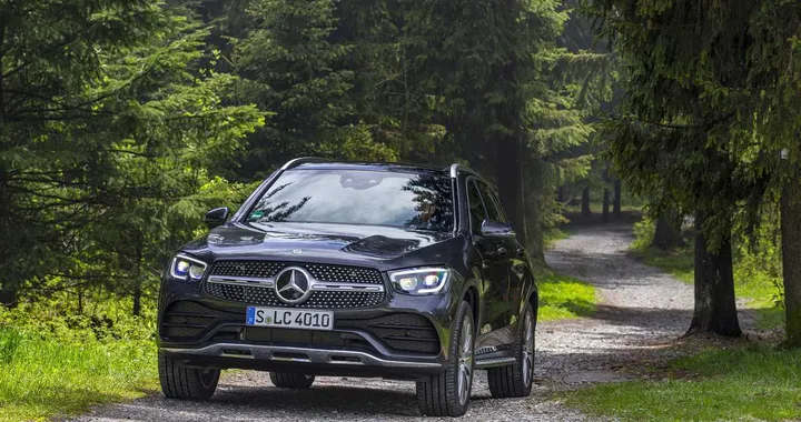 Mercedes-Benz GLC 2019: il restyling di metà carriera