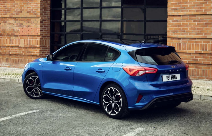 Ford e la tecnologia contro le buche