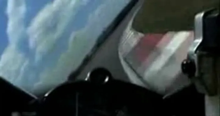 Yamaha R1 2009: in pista con l'onboard camera
