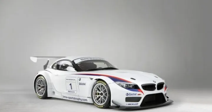 Bmw Z4 GT3: fra i cordoli con il V8 della M3