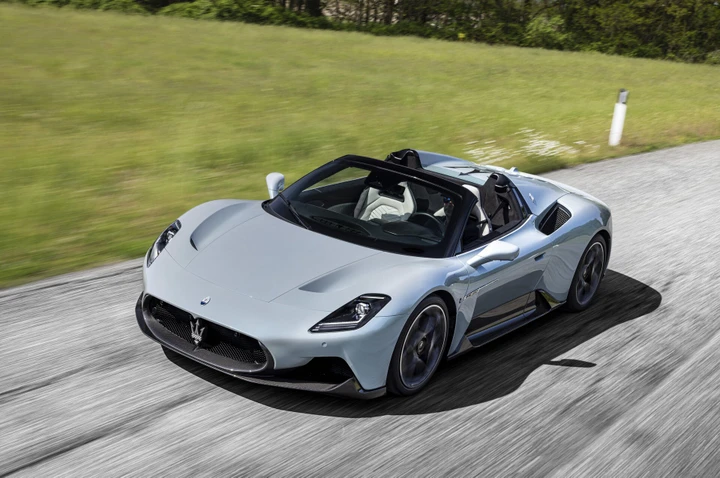 Nuova Maserati MC20 Cielo: svelata la versione open-air