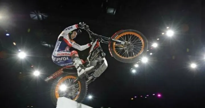Toni Bou inaugura il 2012 con una vittoria
