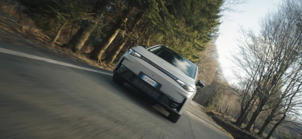 Leapmotor C10 AWD: il nuovo SUV mette la trazione integrale
