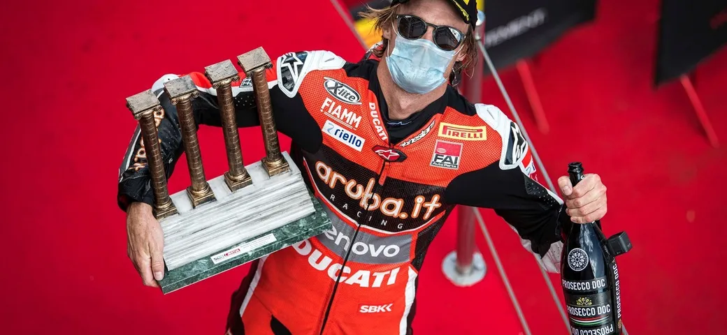 SBK Catalunya: Davies batte le Yamaha in Gara-2