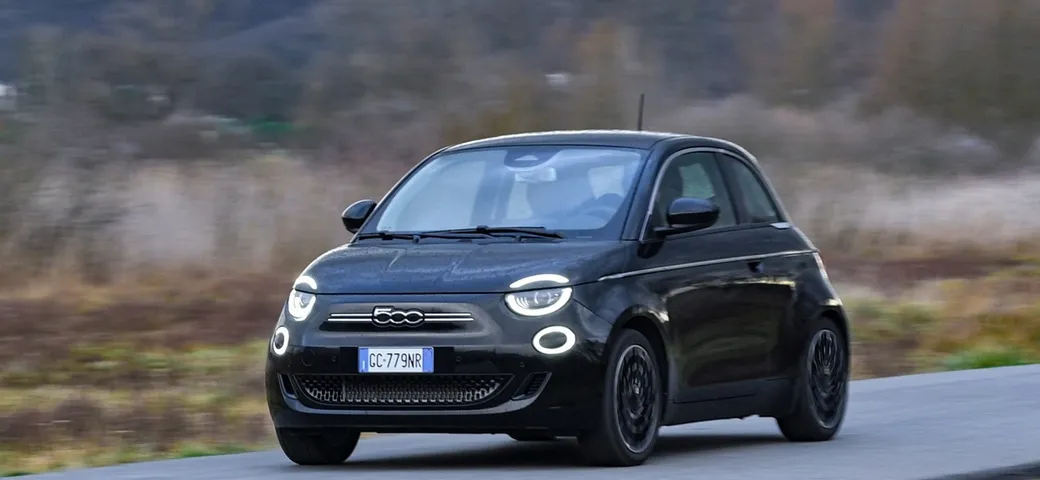 Fiat 500e Icon: la prova su strada