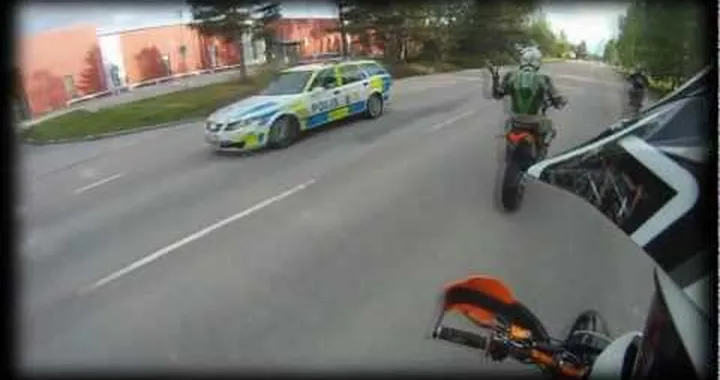 CAR vs SUMO 1000++ whp Toyota Supra... [Cops]