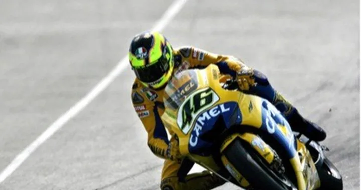 Yamaha: a Brno in pista la 800