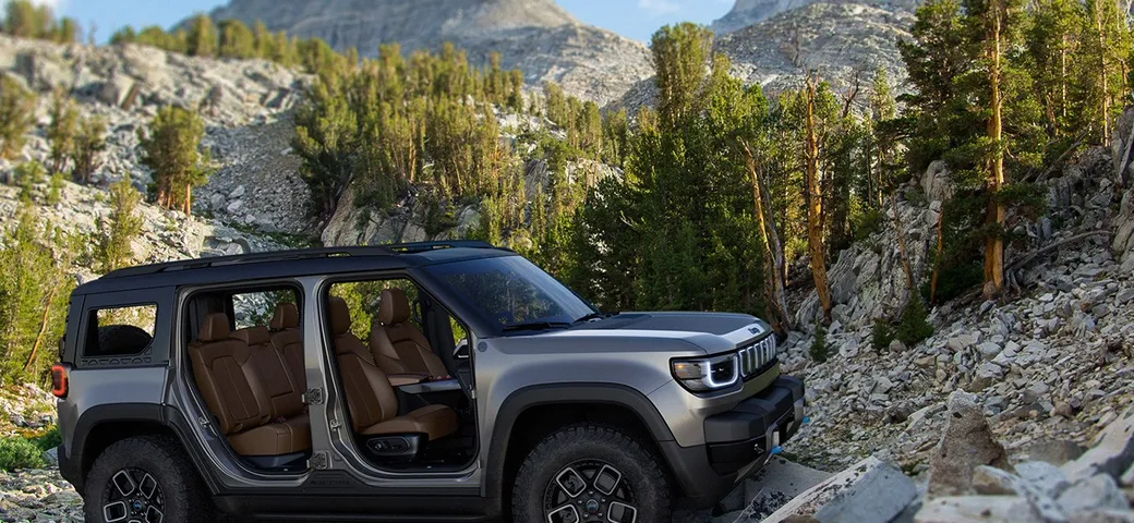 Jeep Recon: quasi 600 cavalli per il rivale elettrico di Land Rover Defender