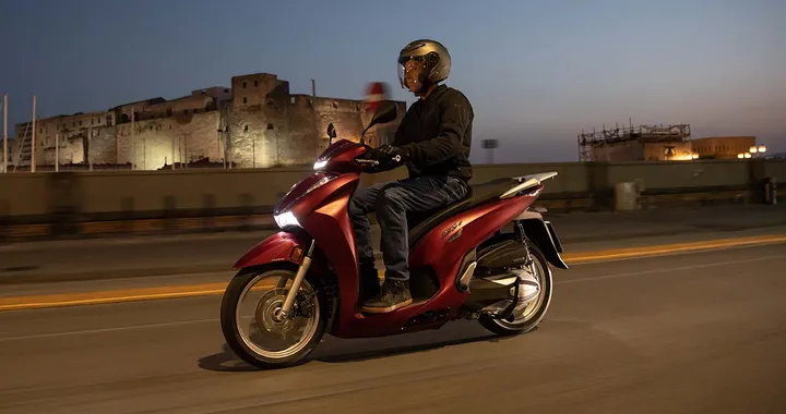 Honda SH350i, la prova su strada (VIDEO)