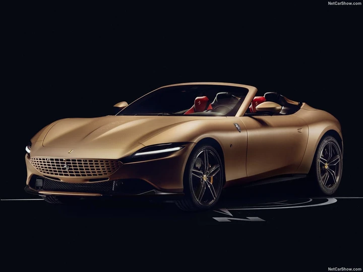 Ferrari Roma Spider: unica, sostenibile e lussuosa grazie al programma Tailor Made