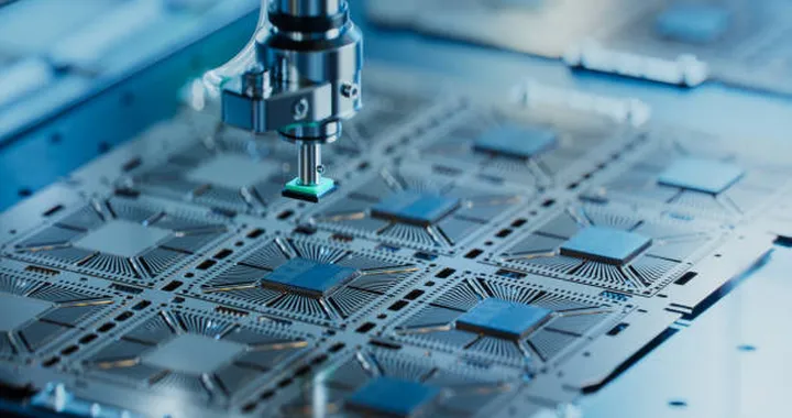 Dipendenza da semiconduttori e non solo: com'è cambiata l'auto