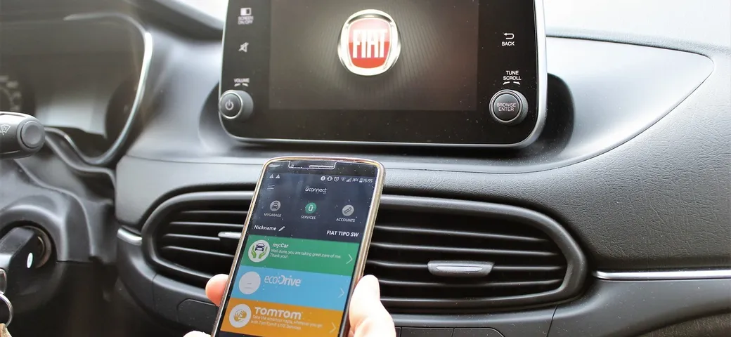 Uconnect LIVE: come funziona sulla Fiat Tipo