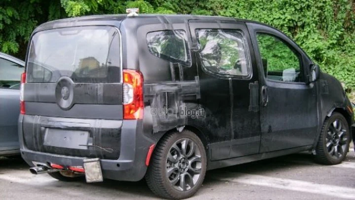 Fiat Qubo: Foto Spia di un lettore