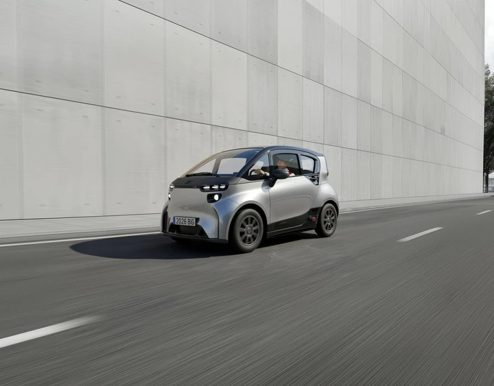 Liux BIG, c'è una nuova microcar in città: 270 km di autonomia