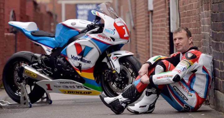 Bruce Anstey ritorna alle corse dopo la battaglia contro il tumore