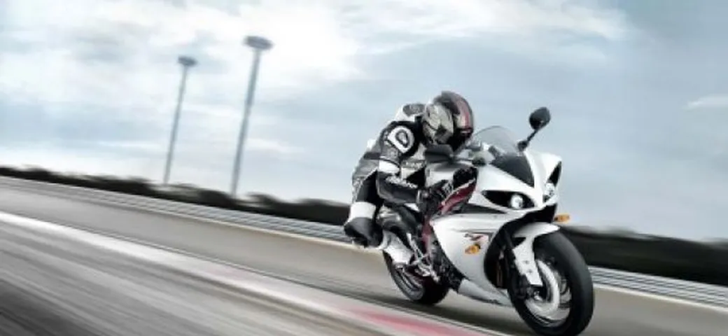 Yamaha YZF-R1 2009: Non è un big bang!