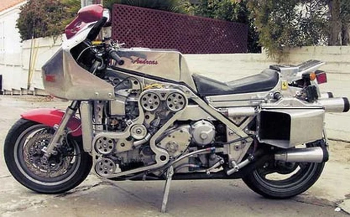 Moto Ferrari?