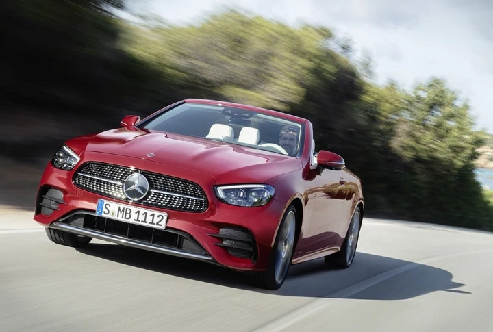 Mercedes-Benz CLE: la futura sportiva coupé e cabrio