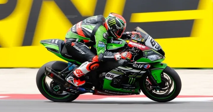 Superbike: Tom Sykes con Kawasaki fino al 2018