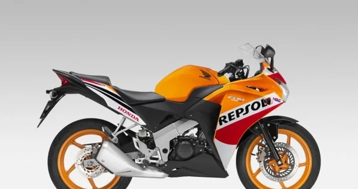 Honda CBR125R Repsol #93 MY 2015