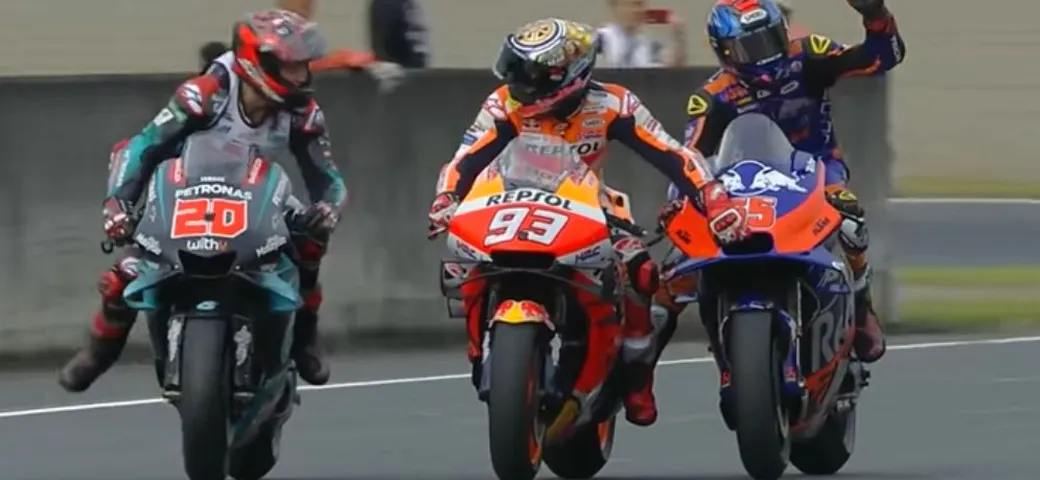 Video: Marquez finisce la benzina subito dopo il traguardo
