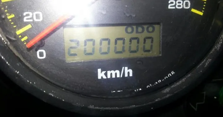 Foto del giorno: Yamaha FZS 1000 Fazer con 200.000 KM