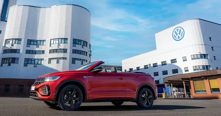 T-Roc Cabriolet non basta più: cresce l’incertezza nello stabilimento Volkswagen