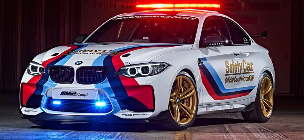 BMW M2 Safety Car MotoGP [Video]