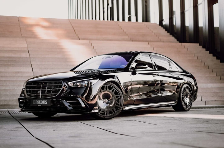 La nuova Mercedes Classe S personalizzata da Brabus