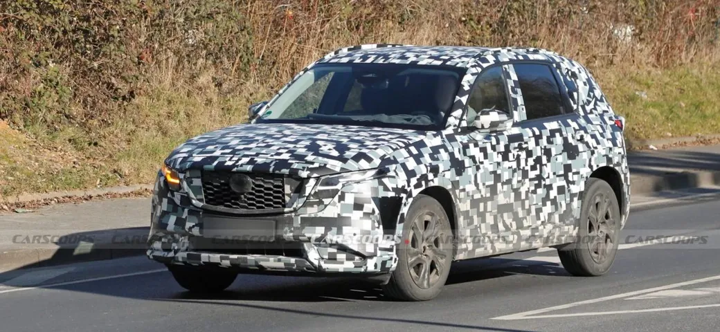 Mazda CX-5, la terza generazione sarà anche ibrida: design innovativo