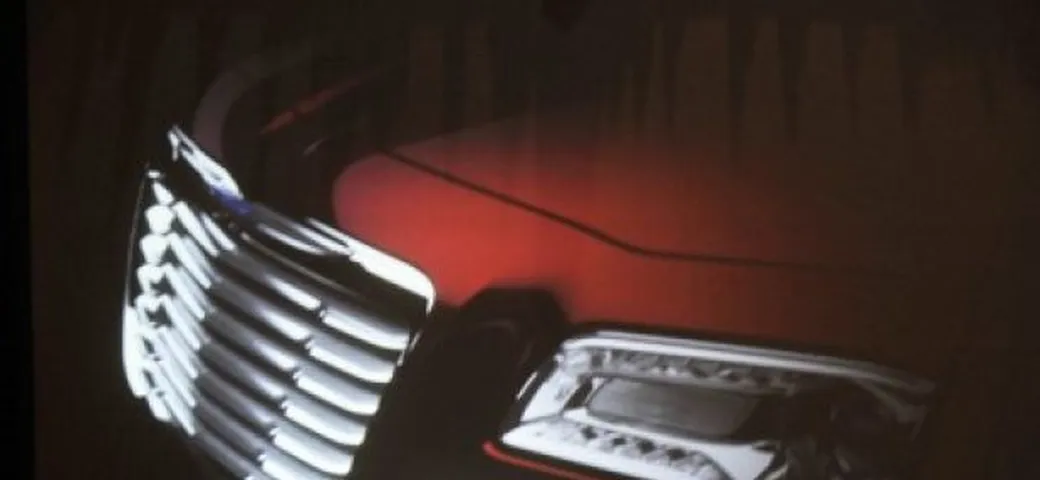 Chrysler: primo teaser della nuova 300 C