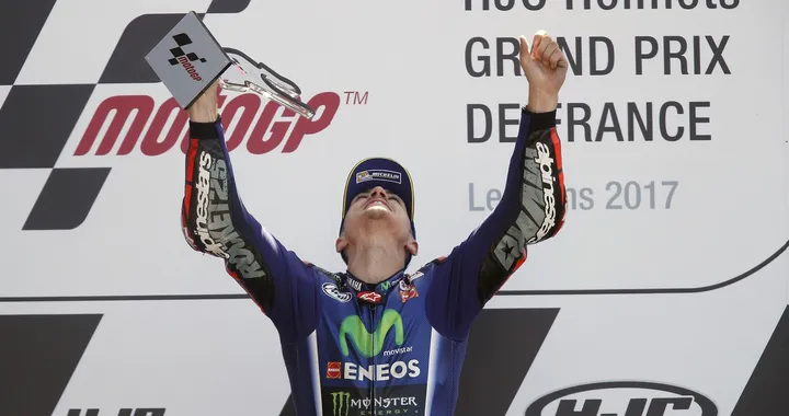 MotoGP Le Mans: vince Vinales su Zarco e Pedrosa; Rossi e Marquez KO [FOTO]