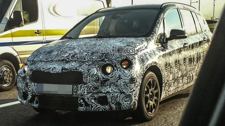 BMW MPV 2014: nuove foto spia della 7 posti