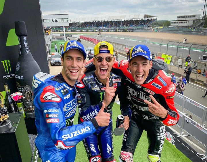 MotoGP, Silverstone: vince Quartararo. Primo podio in MotoGP per Aprilia