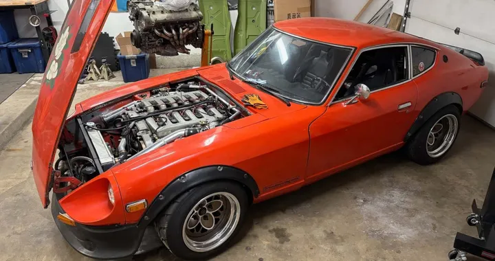 Una vecchia giapponese con un motore V12 che canta da dio