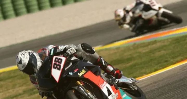 Andrew Pitt trova rifugio nel campionato BSB