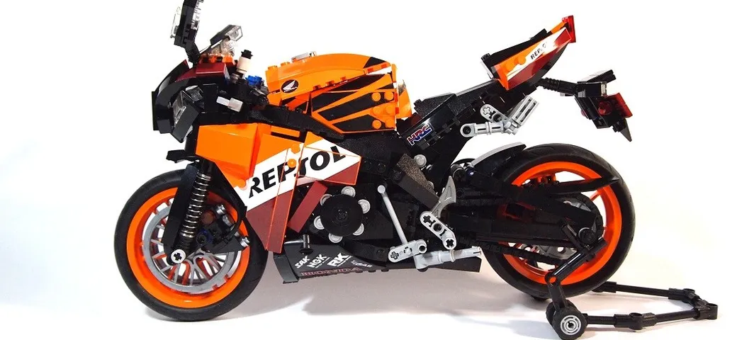 Honda CBR1000RR Repsol: la Fireblade in LEGO