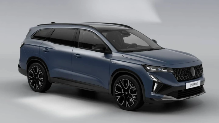 Renault aggiorna Espace e Rafale: autonomia fino a 1.100 km e infotainment AI