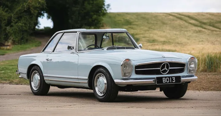Mercedes-Benz 280 SL: l'esemplare di Stirling Moss