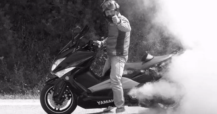 Foto del giorno: Burnout T-Max