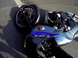 Fa lo sbruffone e cade a 200 km/h [Video]