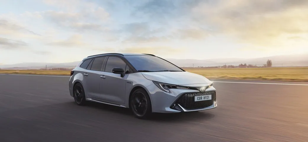 Toyota Corolla Touring Sports GR Sport: la wagon veste sportivo