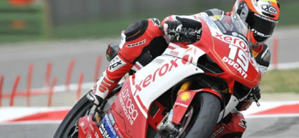 STK1000: Xavier Simeon primo di poco su Ayrton Badovini nelle libere