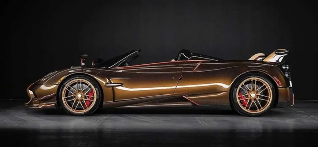 Pagani Huayra BC Roadster Supernova: la one-off dorata