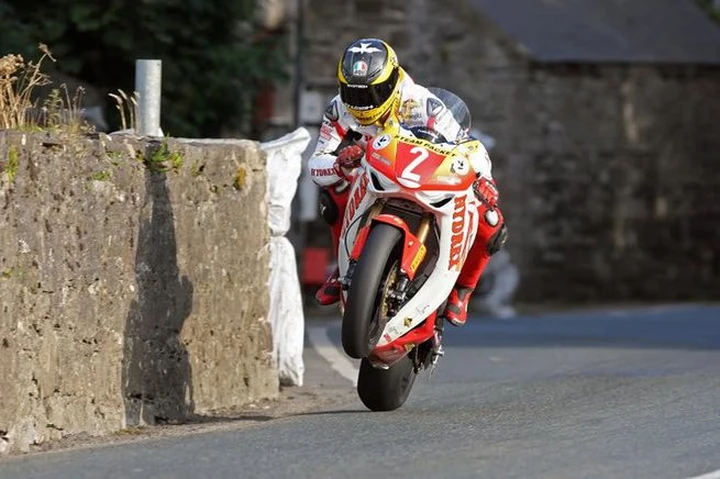 All'asta la CBR1000RR di Guy Martin...al prezzo di una normale Fireblade!