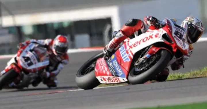 WSBK: Ducati non brilla a Portimao fra pioggia, gomme e influenza