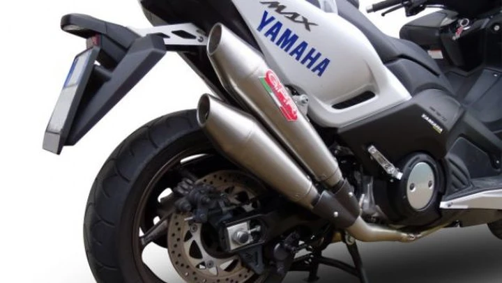 G.P.R.: scarico doppio Powercross per Yamaha Tmax 530