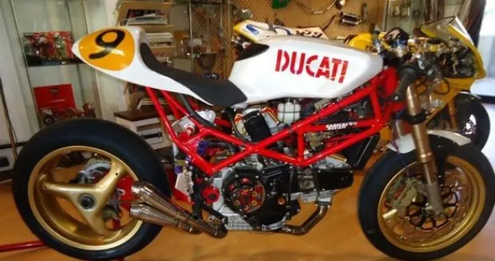 Radical Ducati 9 e mezzo