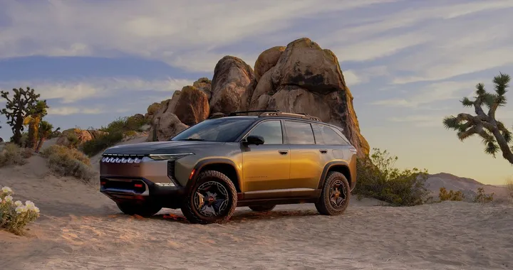 Jeep svela il concept Wagoneer S Trailhawk, un SUV elettrico da fuoristrada