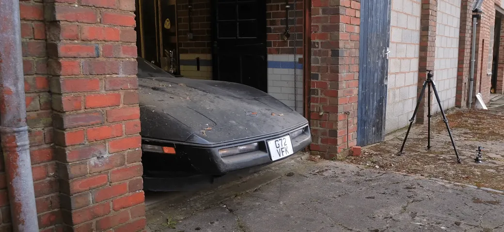 Dopo decenni di silenzio la muscle car abbandonata torna a ruggire